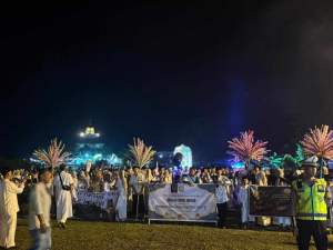 Obor Takbir Bintan Nyala, Warga Tumpah Ruah