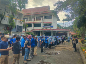 Aparat Kawal Ketat Keberangkatan dari Pesisir ke Pasar Murah Monas