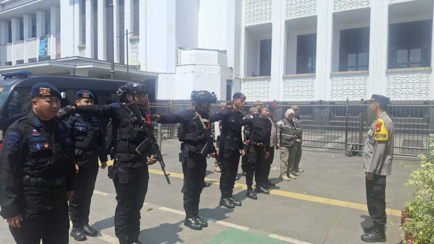 TNI-Polri Bersinergi Jaga Keamanan Puncak Jaya, Sita Panah dan Sajam untuk Cegah Konflik 1 IMG 20260329 WA0120