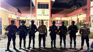 Brimob Patroli Dini Hari di Tangsel dan Tangerang Kota