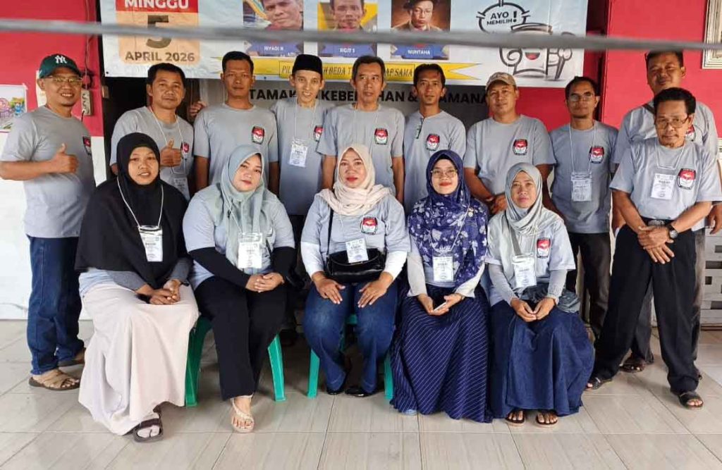 Pemilihan Ketua RT 010 Kirana Cibitung Digelar Layaknya TPS, Warga Antusias Mencoblos 4 Foto Istimewa 7