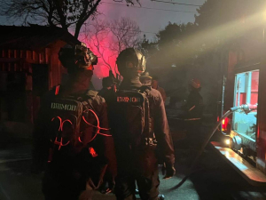 Brimob Sigap Amankan Kebakaran SPBE di Bekasi, Lalu Lintas Terkendali dan Situasi Kondusif
