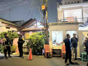 Patroli KRYD Brimob Tangkap Pemuda Bawa Sajam Usai Tawuran di Jakarta Timur