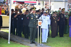 Tiga Prajurit Gugur di Misi UNIFIL Dimakamkan Militer, Panglima TNI Pimpin Langsung Penghormatan Negara