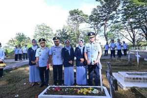 Dalanud Sultan Hasanuddin Ziarah, di HUT ke-80 TNI AU TMP Panaikang