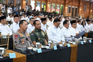 Panglima TNI Hadiri Rapat Kerja Pemerintah, Presiden Soroti Stabilitas di Tengah Gejolak Global