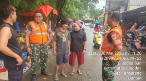 Satgas Koramil Cibodas Turun Bersihkan Pasar Malabar, Dorong Kesadaran Kolektif Warga