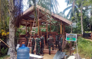 Bakti TNI AD di Mentawai Fokus Bangun RTLH, Jembatan hingga Musholla