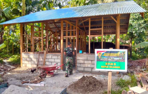 RTLH Warga Mentawai Masuki Tahap Akhir, Satgas TNI AD Kebut Pengerjaan