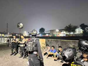 Laporan Warga Gagalkan Tawuran, 8 Pemuda Diamankan di Jakarta TimurJ