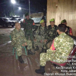 Patroli Malam Minggu, Koramil Kramatjati Gandeng Warga Jaga Keamanan Wilayah