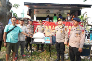 Jiwa Ragaku Demi Kemanusiaan: Batalyon B Pelopor PMJ Turunkan Dapur Lapangan Pasca Kebakaran Kemayoran