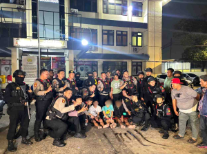 Patroli Gabungan Batalyon B Pelopor Dan Polres Jakut, Sita Sajam 3 Pelaku Tawuran Diamankan