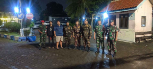 Patroli Malam Gabungan Koramil di Tangerang Pastikan Wilayah Tetap Kondusif