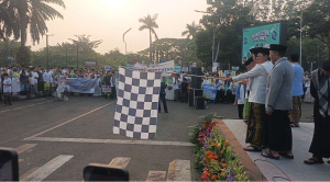 Danramil 01/Tangerang Hadiri Jalan Sehat Sarungan Pembukaan Festival Al Azhom 2026