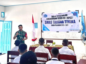 Babinsa Koramil Timika Bekali Siswa Baru SMA Taruna, Tekankan Disiplin dan Bela Negara