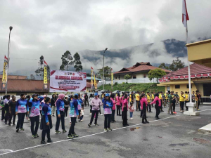 TNI, Polri, dan Pemda Puncak Jaya Perkuat Sinergi Lewat Senam Jumat Sehat