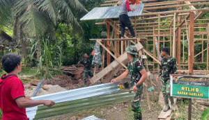 Satgas TNI AD Percepat Rehabilitasi RTLH Warga Mentawai