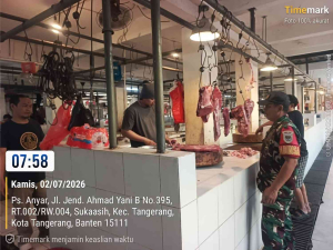 Koramil 01/Tangerang Pantau Harga Sembako di Pasar Anyar, Mayoritas Komoditas Masih Stabil