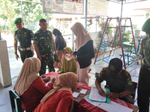 Kodim 0505/Jakarta Timur Gelar Bakti Kesehatan Teritorial, Warga Kayu Putih Antusias Ikuti Pemeriksaan Gratis