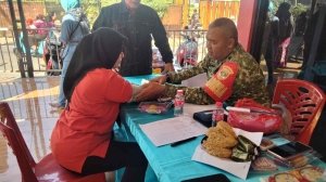 Koramil 06/Cakung Gelar Bakti Kesehatan Gratis, Perkuat Kepedulian TNI kepada Warga