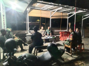 Babinsa dan Komduk Perkuat Patroli Malam Cegah Kejahatan