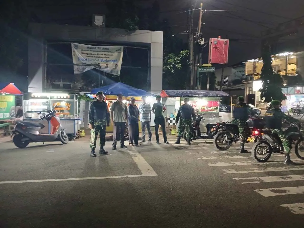 Babinsa dan Komduk Perkuat Siskamling Jaga Keamanan Wilayah