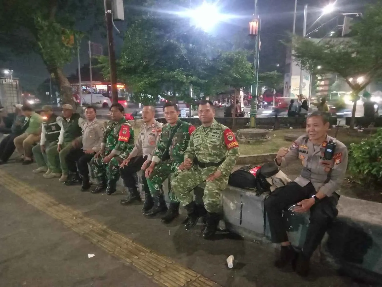 Koramil Ciracas Perkuat Patroli Jaga Kamtibmas