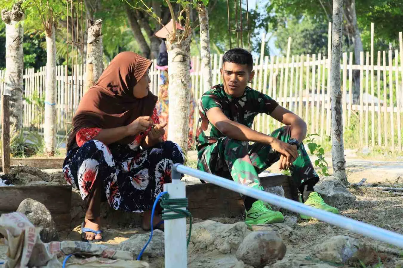 TMMD Bangun Kedekatan TNI dan Warga Lewat Program Mama Angkat 1 TMMD Bangun Kedekatan TNI dan Warga Lewat Program Mama Angkat