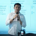 Direktur PalmCo Jadi Mahasiswa Perdana Magister ITSI