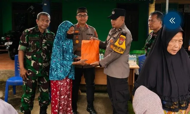 Koramil Ciputat Salurkan Sembako Lewat Jaga Jakarta On The Spot 1 Koramil Ciputat Salurkan Sembako Lewat Jaga Jakarta On The Spot