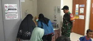 Koramil Duren Sawit Gelar Bakti Kesehatan Gratis untuk Warga