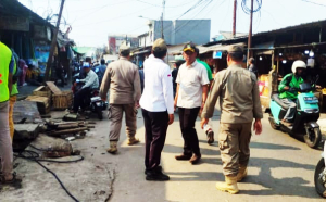 Pemkot Bekasi Tertibkan 53 Lapak PKL untuk Pulihkan Fungsi Fasilitas Publik