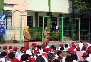 Hari Pertama Sekolah, Wakil Wali Kota Bekasi Pastikan Pembelajaran Berjalan Lancar