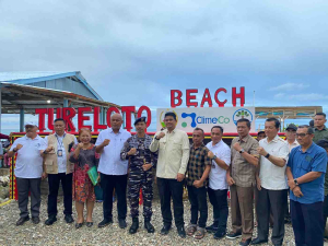 Danlanal Nias Dampingi Gubernur Tinjau Layanan dan Rumput Laut
