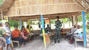 TMMD Ke-129 Eratkan TNI dan Warga Kampung Sesor