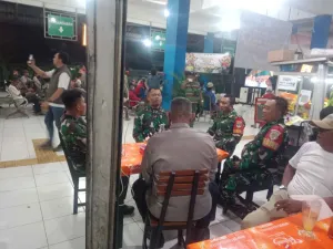 Koramil Pasar Rebo-Ciracas Perkuat Kamtibmas Lewat Patroli Bersama