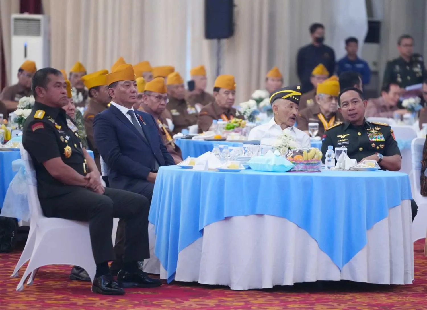 Panglima TNI Hadiri Hari Veteran Nasional, Tekankan Nilai Pengabdian 1 Panglima TNI Hadiri Hari Veteran Nasional, Tekankan Nilai Pengabdian