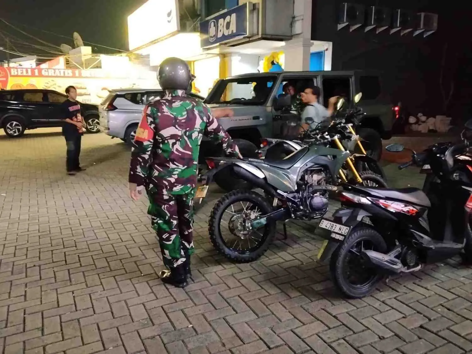 Babinsa dan Komduk Patroli Malam Waspadai Gangguan Kamtibmas di Tangerang