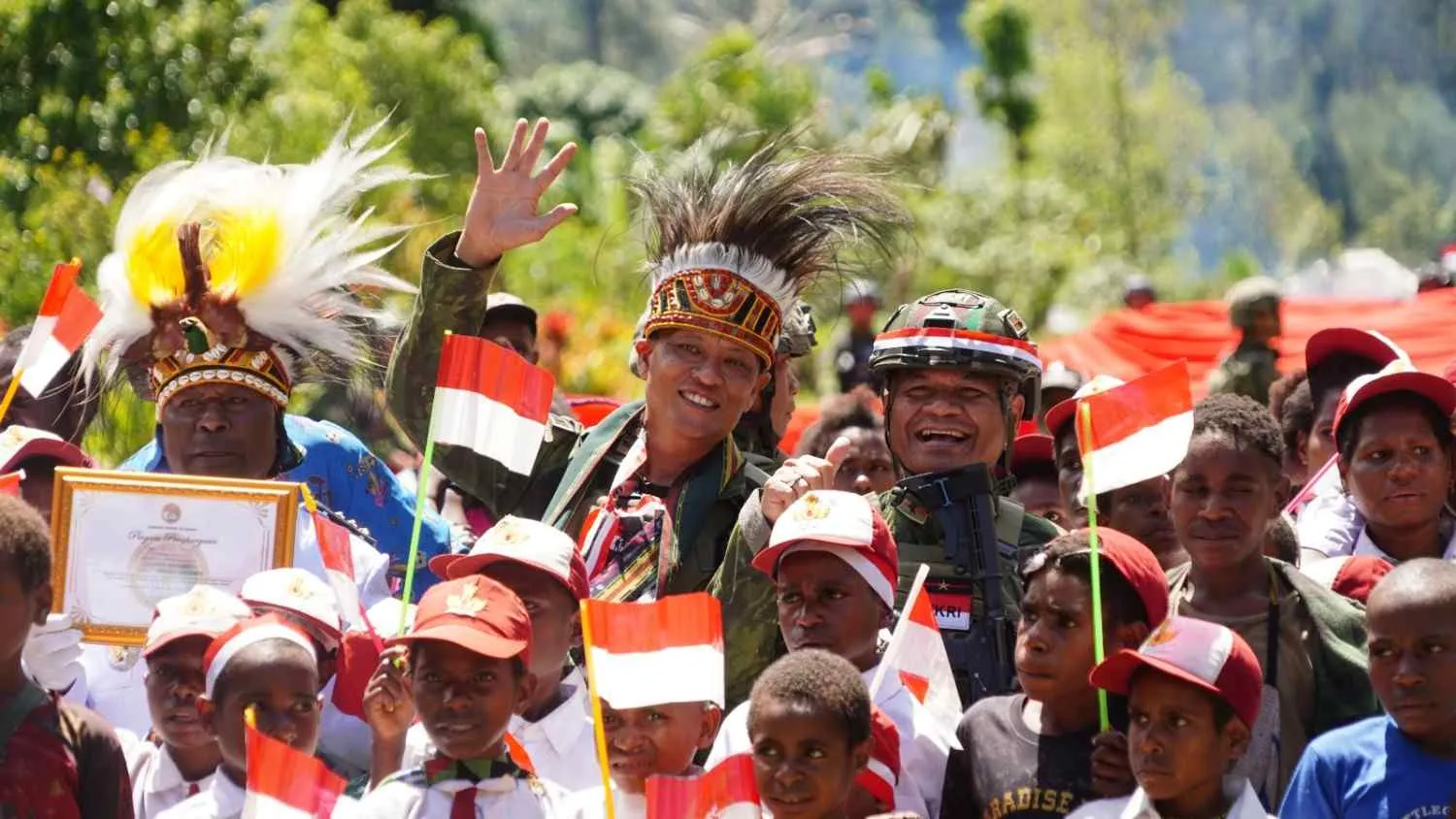 Koops TNI Habema Resmikan Kampung Hitadipa sebagai Kampung Papua Damai
