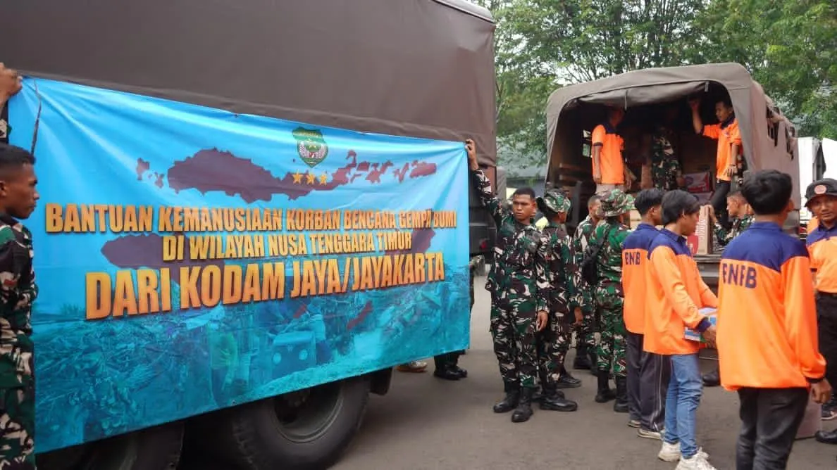 Kodam Jaya Salurkan Bantuan Kemanusiaan untuk Korban Gempa NTT 1 Kodam Jaya Salurkan Bantuan Kemanusiaan untuk Korban Gempa NTT