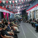 Koramil Makasar Perkuat Siskamling Bersama Warga Jaga Keamanan Wilayah