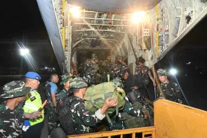 TNI Kirim 200 Personel Tambahan Tangani Karhutla Kalimantan Barat