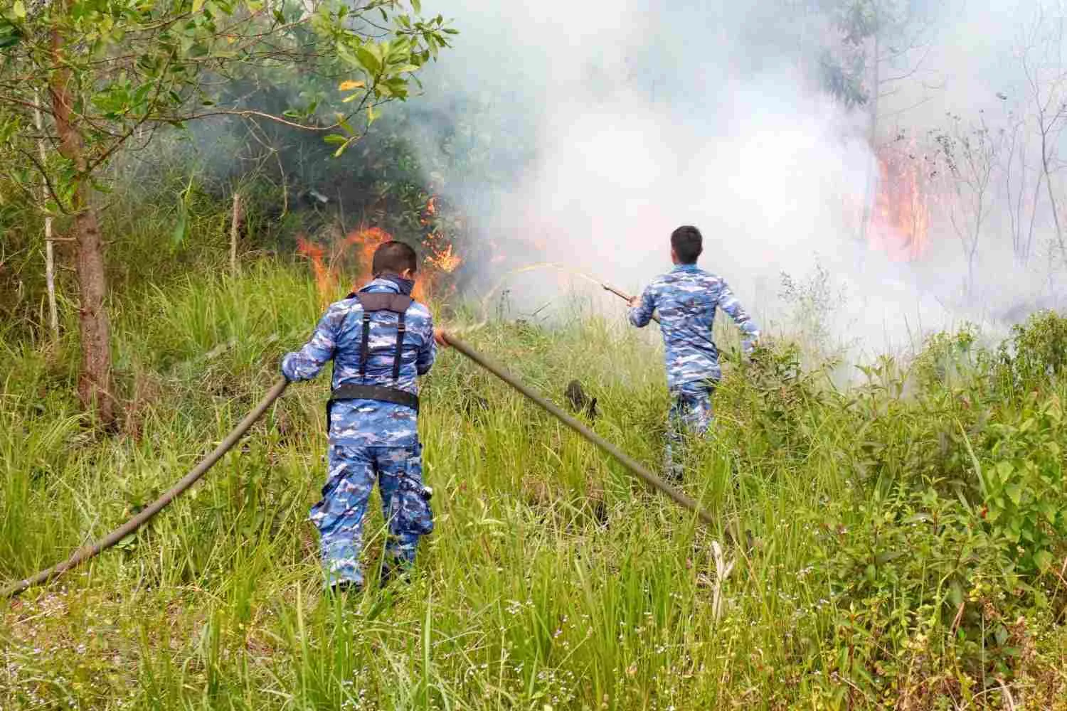 Lanud Sjamsudin Noor Kerahkan Personel dan Helikopter Tangani Karhutla Kalsel