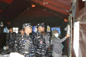 Danlanal Banjarmasin Tinjau Karhutla Bersama Dankodaeral XIII
