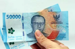 Pedagang Roti Lansia di Cileungsi Tertipu Uang Palsu