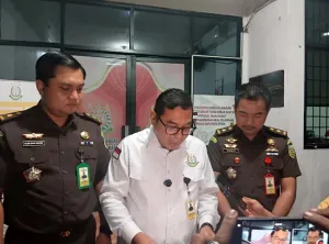 Dugaan Korupsi Sambungan Air Rp4,5 Miliar, Kejari Bekasi Tahan AEZ