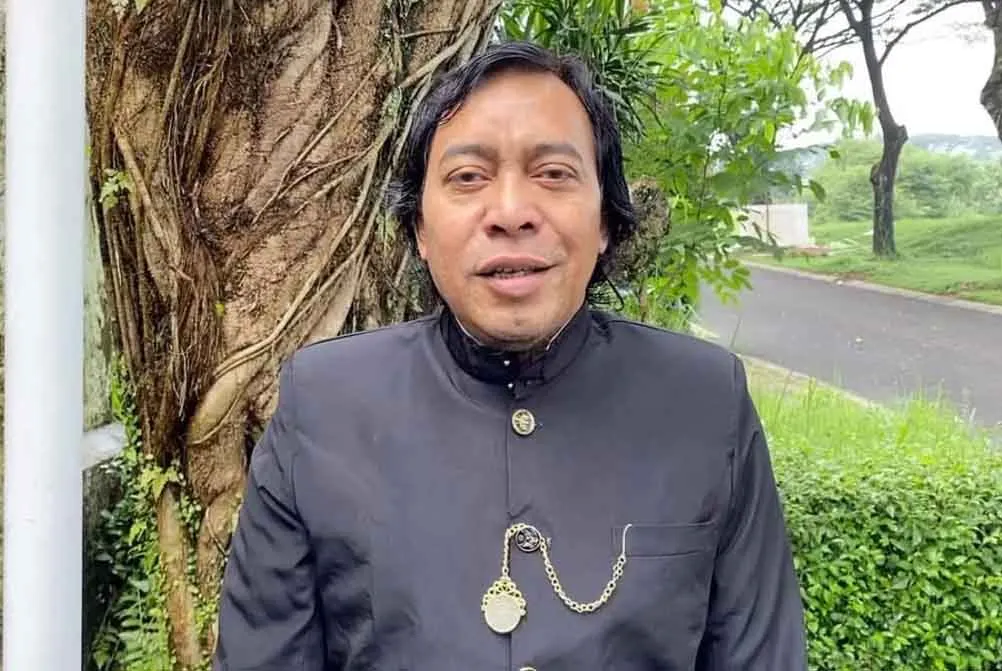 Komeng Minta Pelaksanaan MBG Dievaluasi, Bukan Programnya yang Dihentikan 1 Komeng Minta Pelaksanaan MBG Dievaluasi, Bukan Programnya yang Dihentikan