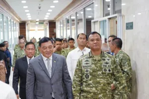 Wapang TNI Dampingi Menhan Bahas Anggaran Pertahanan 2027 di DPR