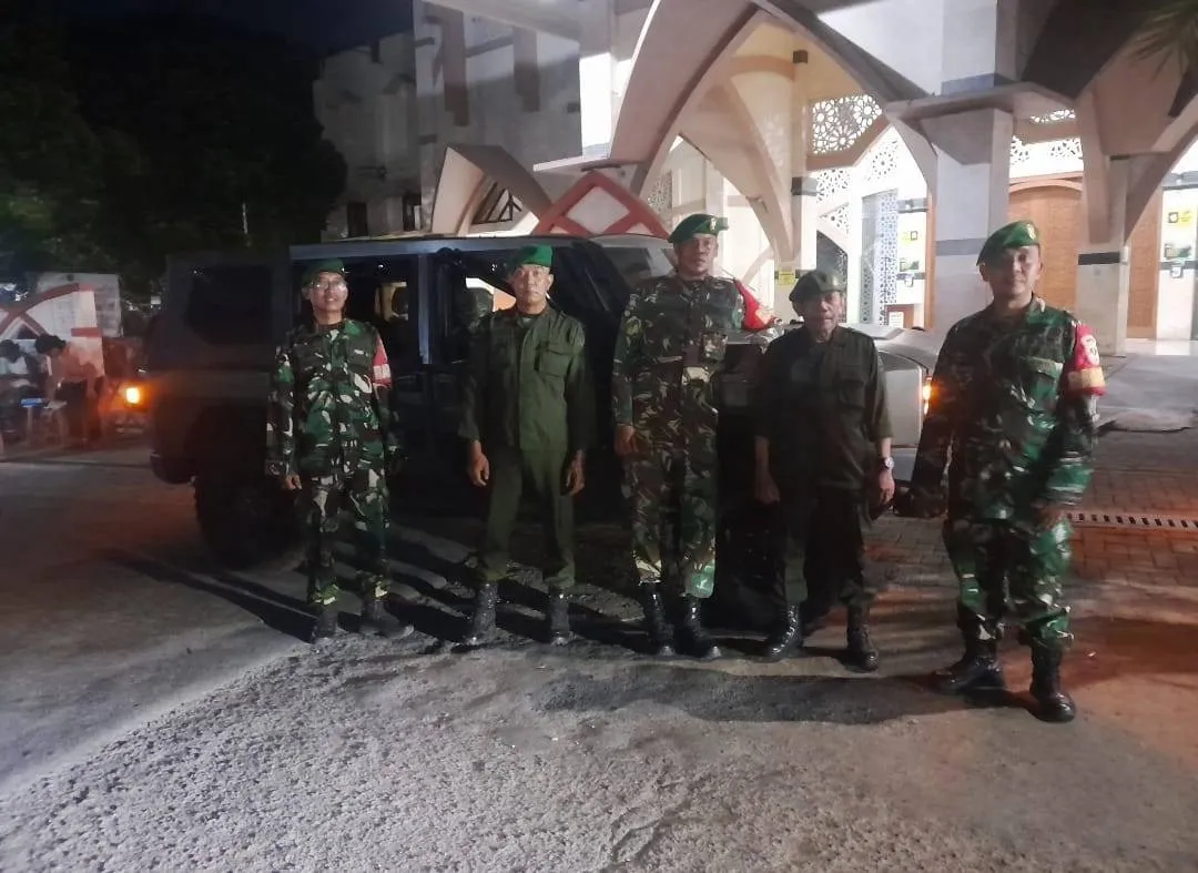 Koramil Ciledug dan Pamulang Perkuat Kamtibmas Lewat Patroli Malam